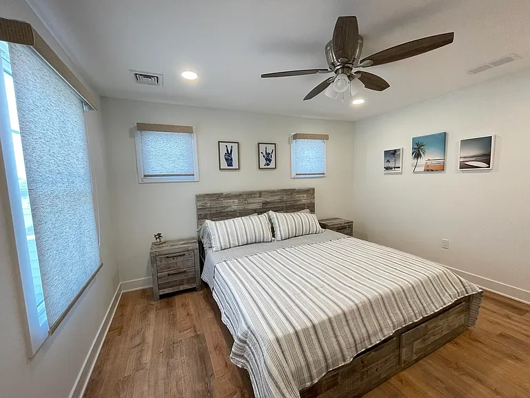 303 Forman Ave — Photo 27