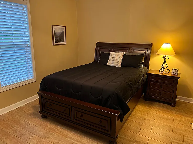 101 Maple St #1 — Photo 12