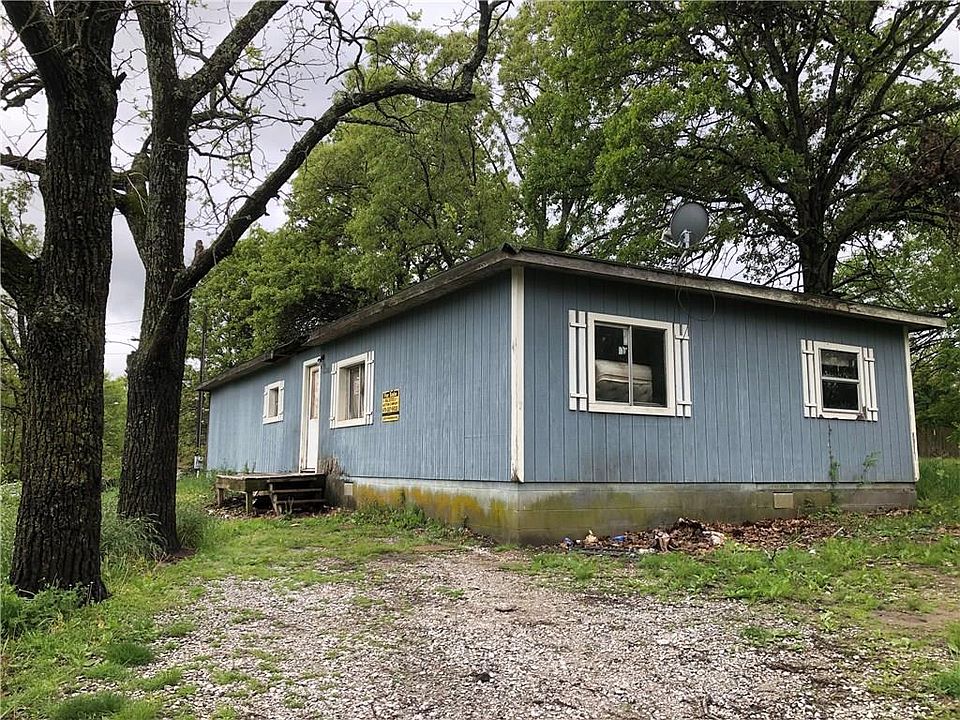 2nd image of 16201 Robin Rd
