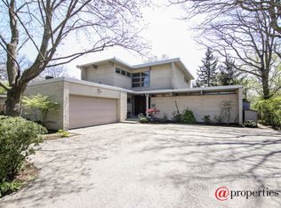 622 Dundee Rd, Glencoe, IL 60022