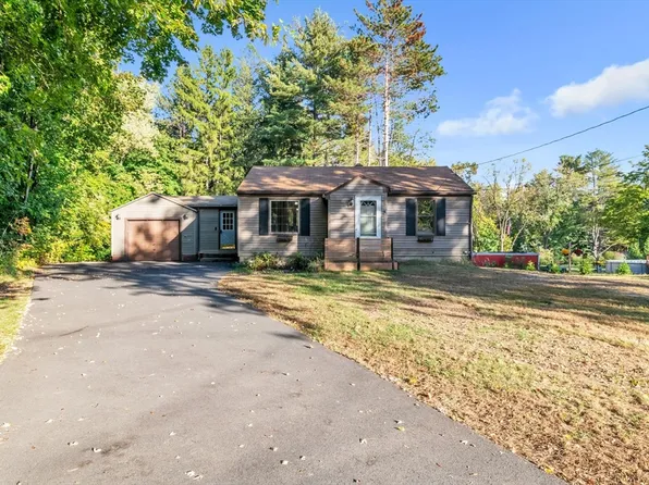 221 Lathrop St, South Hadley, MA 01075