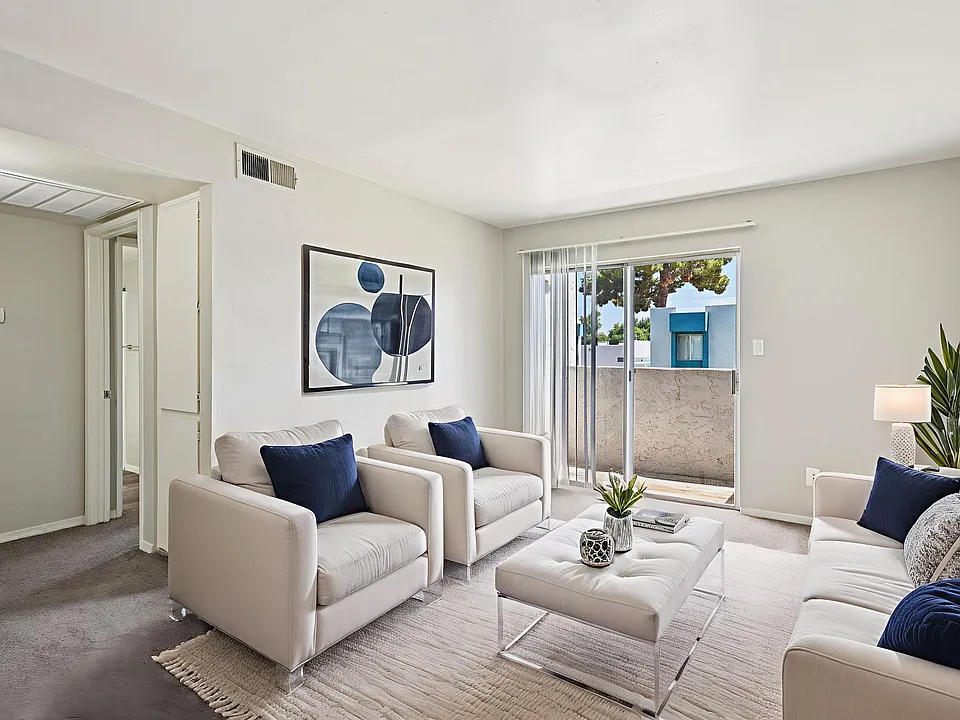 Sycamore Square Apartments
