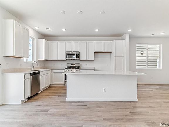 4th image of 449 S Salida Street