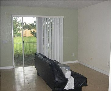 5th image of 7761 NW 114th Pl