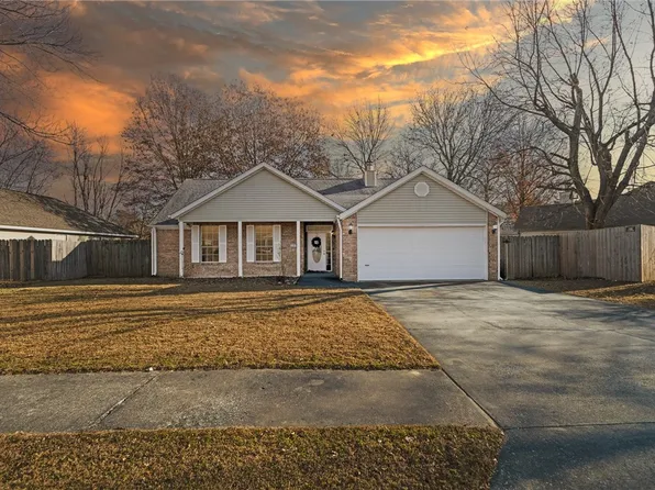 3181 W Anne St, Fayetteville, AR 72704