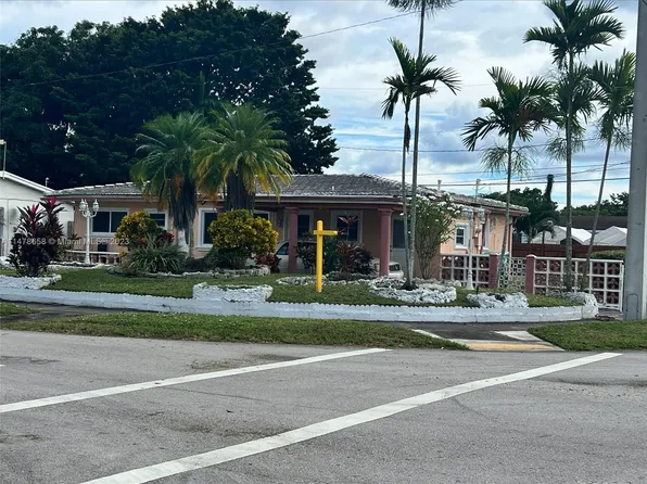 1870 NW 187th Ter, Miami Gardens, FL 33056