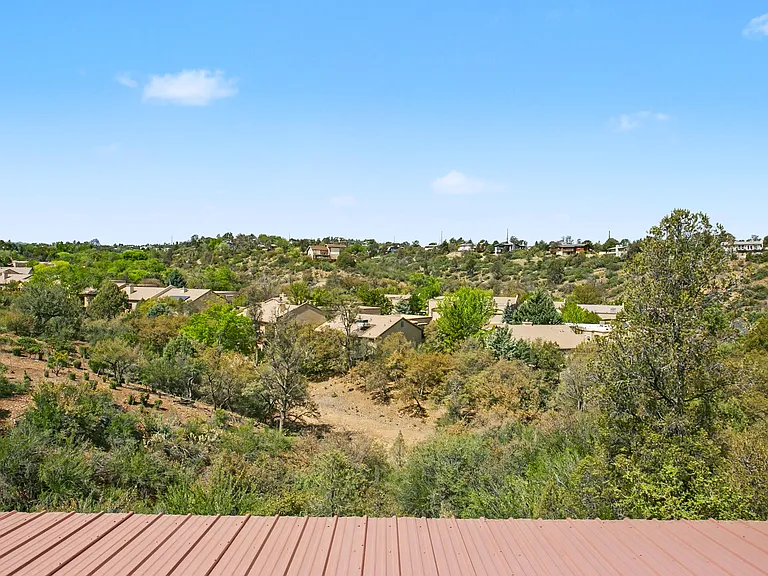 2402 Desert Willow Dr — Photo 40