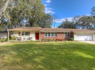2615 Karen Dr, Plant City, FL 33563