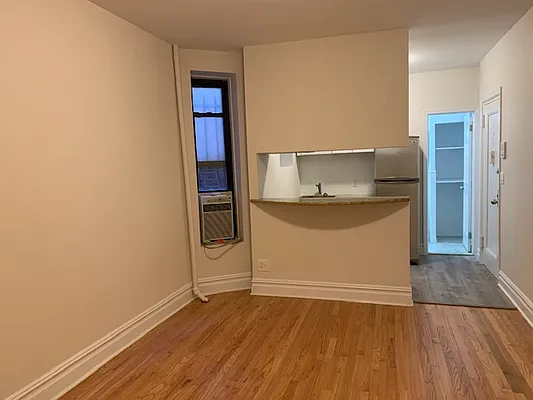 Rented by Bond New York | media 1