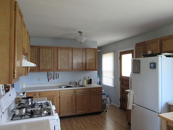 2nd image of 22 Ashlawn Ave