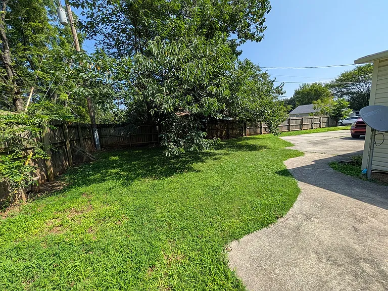 3704 Fairview St SW — Photo 13
