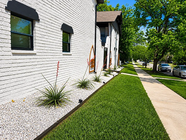 S Quaker Ave — Photo 17