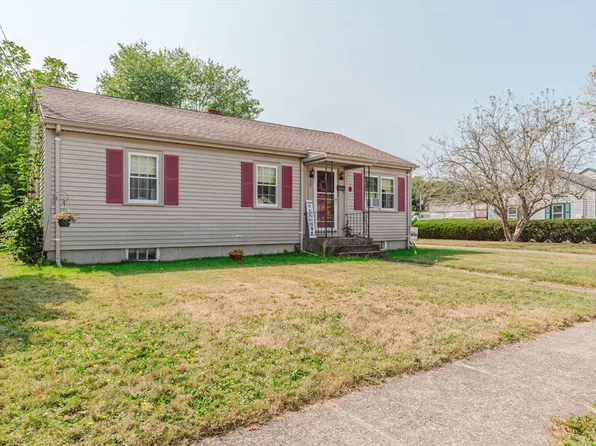 1014 Churchill St, New Bedford, MA 02745