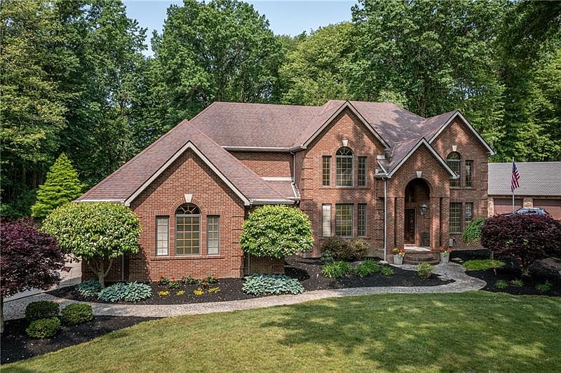 2402 Twelve Oaks Dr, Hermitage, PA 16148 MLS 1620122 Zillow