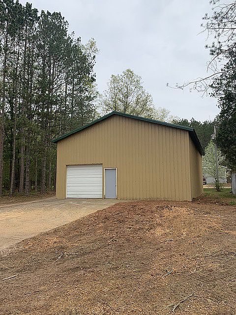 2nd image of 9995 N Lake Dr