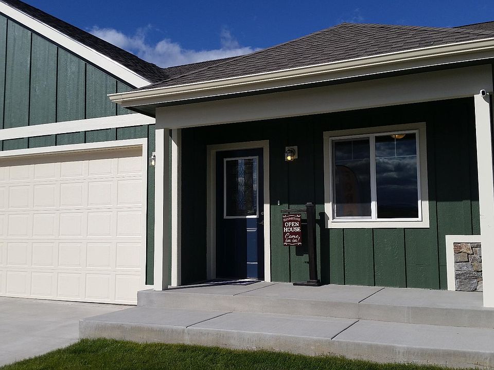 Elm Plan Bloomstone Model Home