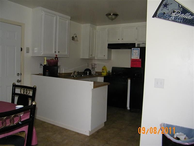 2nd image of 785 Dorothy St