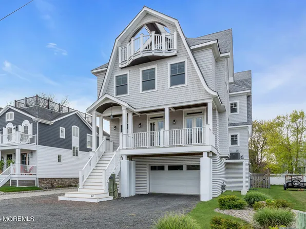 42 Waterman Avenue, Rumson, NJ 07760
