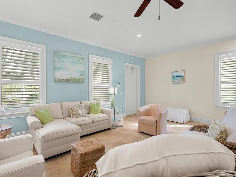 10187 S Ocean Dr #1 — Photo 5