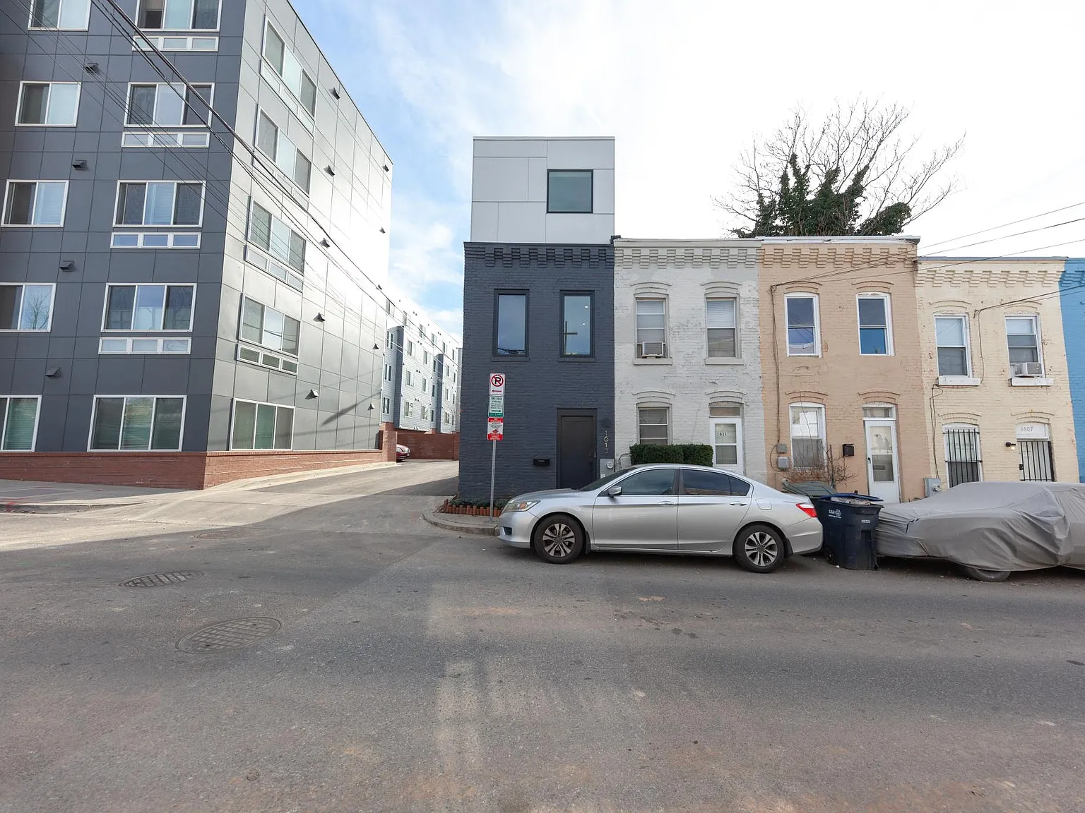 1613 Meigs Pl NE — Photo 4