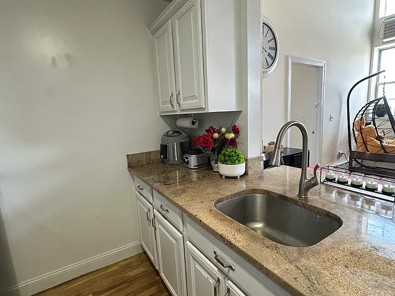 55 Skillman Ave #4B — Photo 6