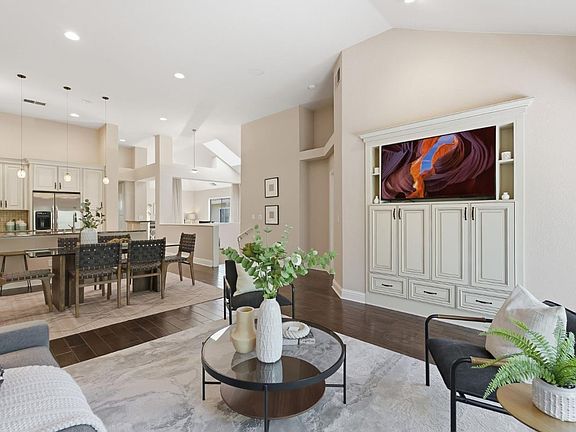 2nd image of 3030 Lakemont Dr Unit 3