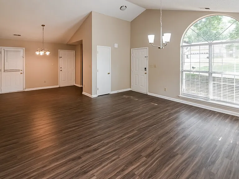 7434 Autumn Trail Dr — Photo 6