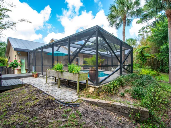 8313 SW Bent Oak Court, Stuart, FL 34997