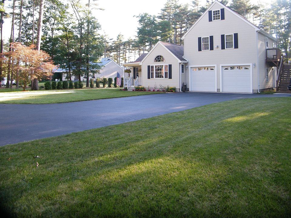 Frontview set back 200ft.