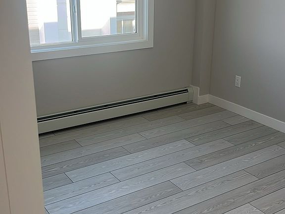 5th image of 150 Carrington Cres NW #4516