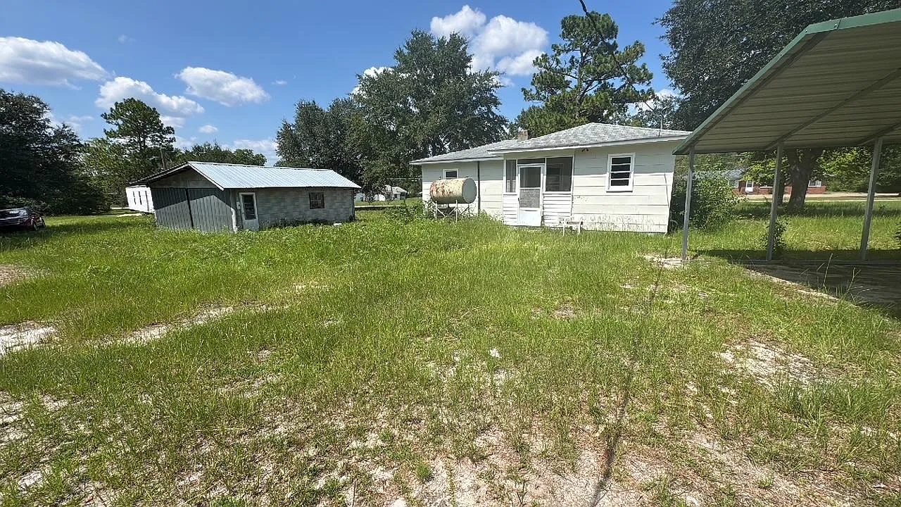 306 McClain Street — Photo 1