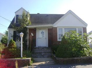 27 Vigilant St, Cranston, RI 02920