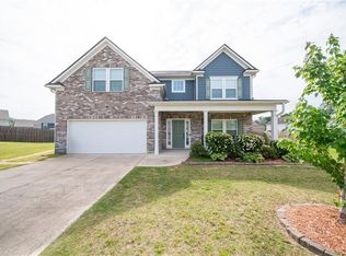 131 White Oak Pl, Smiths Station, AL 36877
