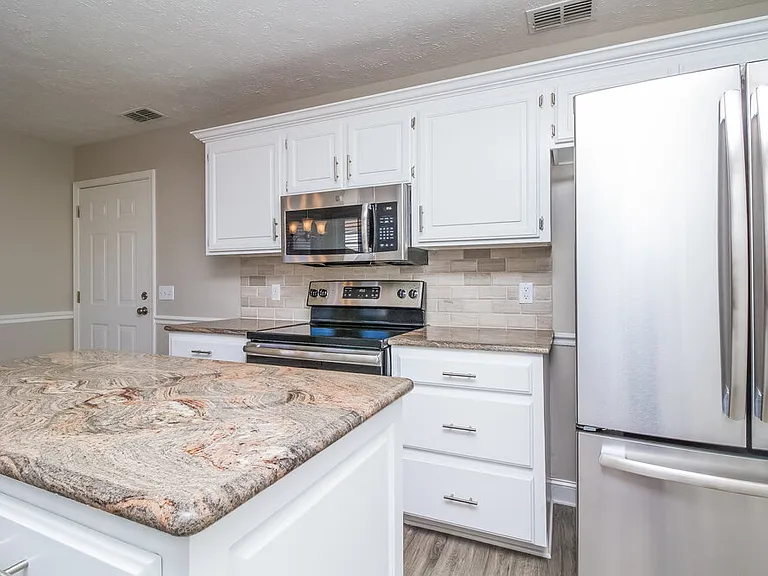 713 Almondwood Pl — Photo 8