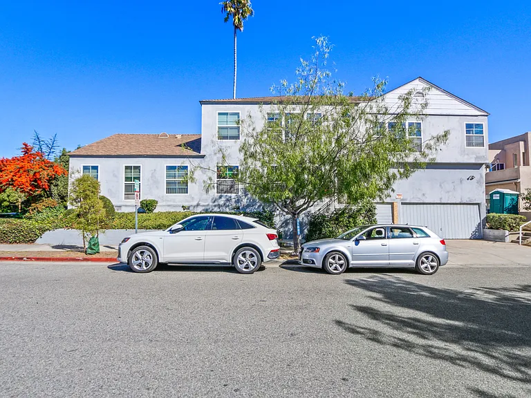805 23rd Street — Photo 10