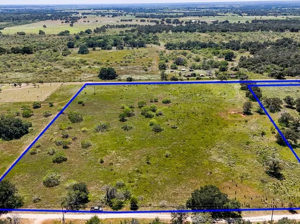 2120 County Road 429, Stockdale, TX 78160