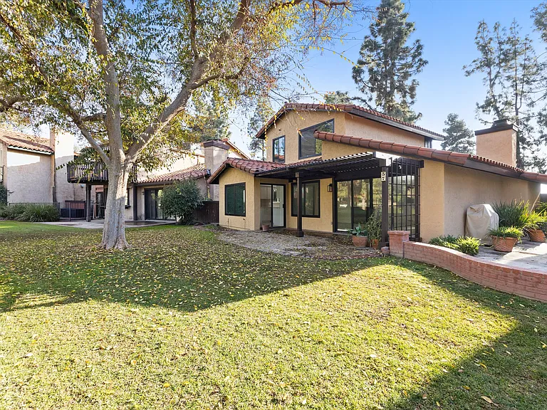 4157 Pinewood Lake Dr — Photo 30