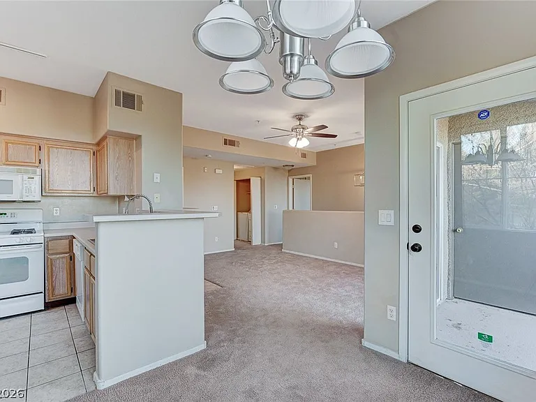 9050 W Warm Springs Rd #2094 — Photo 10