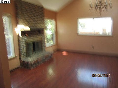 4th image of 2302 Mountair Ln