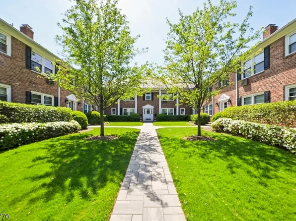 86 New England Ave #41, Summit City, NJ 07901
