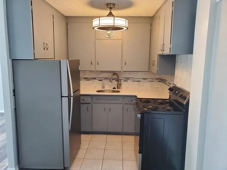 8300 W Jefferson Ave — Photo 16