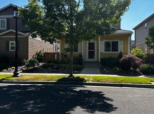 1127 Rustler Peak St, Central Pt, OR 97502