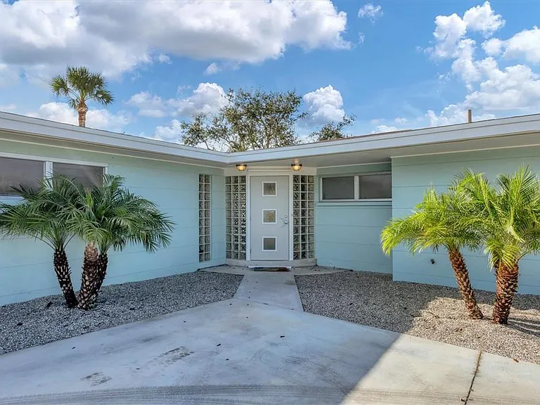 550 Gaspar Dr — Photo 1