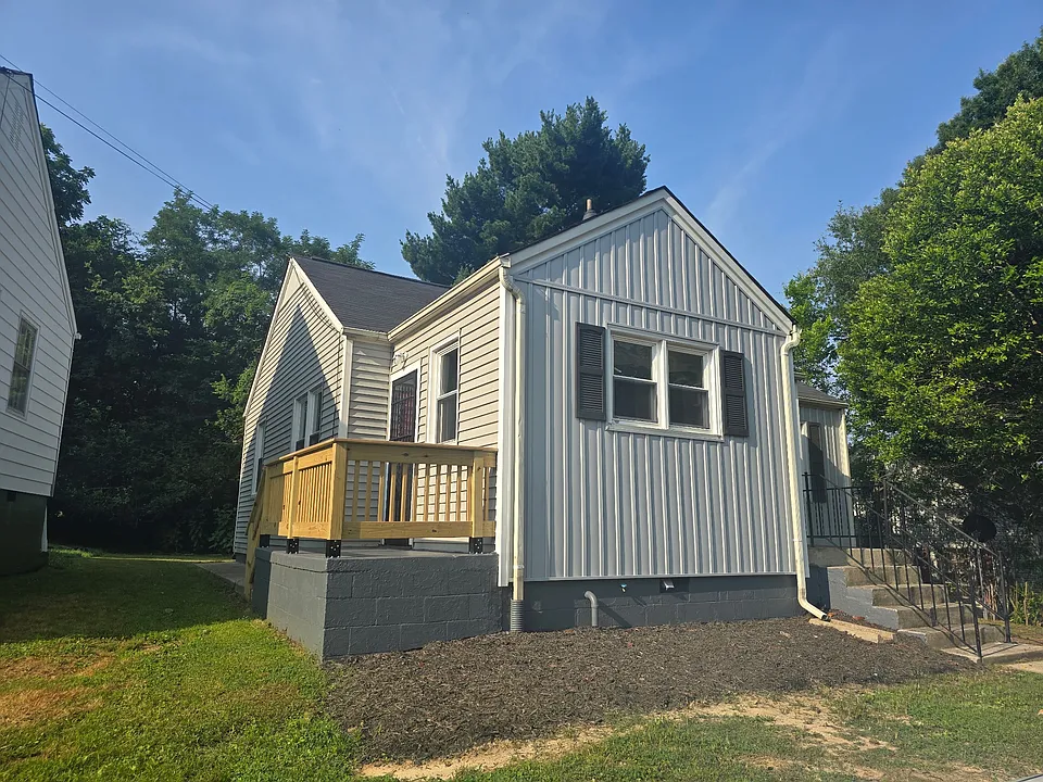 239 Rocklawn Ave