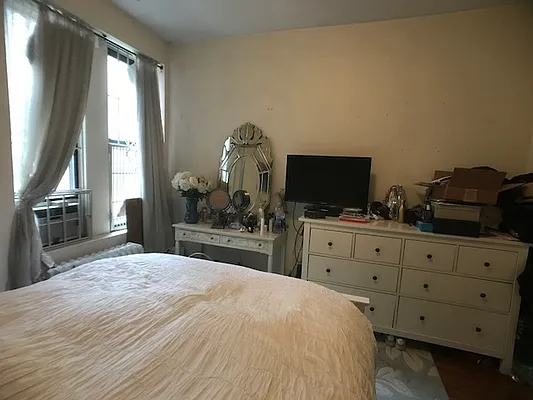 Rented by Corcoran | media 19