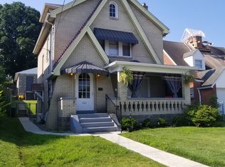 222 E James St, Homestead, PA