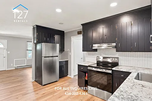 5925 Hines Cir #A — Photo 3