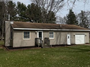 1126 Douglas Rd, Bronson, MI 49028