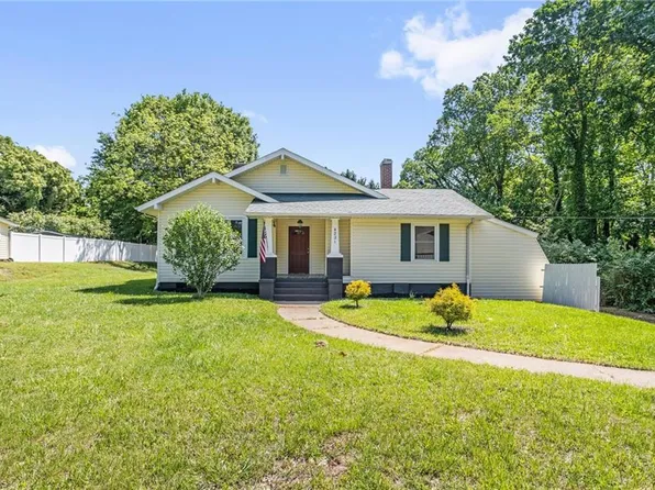 4221 Old Greensboro Rd, Winston Salem, NC 27101