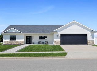 1120 Crockett Dr, Holmen, WI 54636